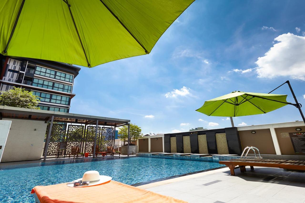 The Plimplace Hotel Bangkok Exterior photo