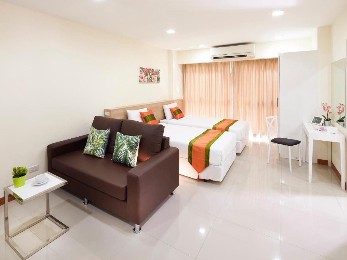 The Plimplace Hotel Bangkok Exterior photo